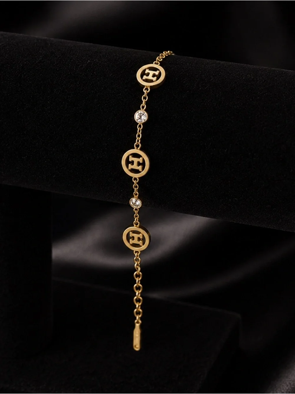 18K Gold Luxury H Chain Bracelet